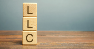 When to Use LLC In Your Business Name Featured Image OTM